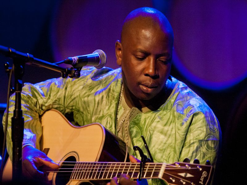 Vieux Farka Touré, Artiest van de maand november 2022 op Muziekwereld